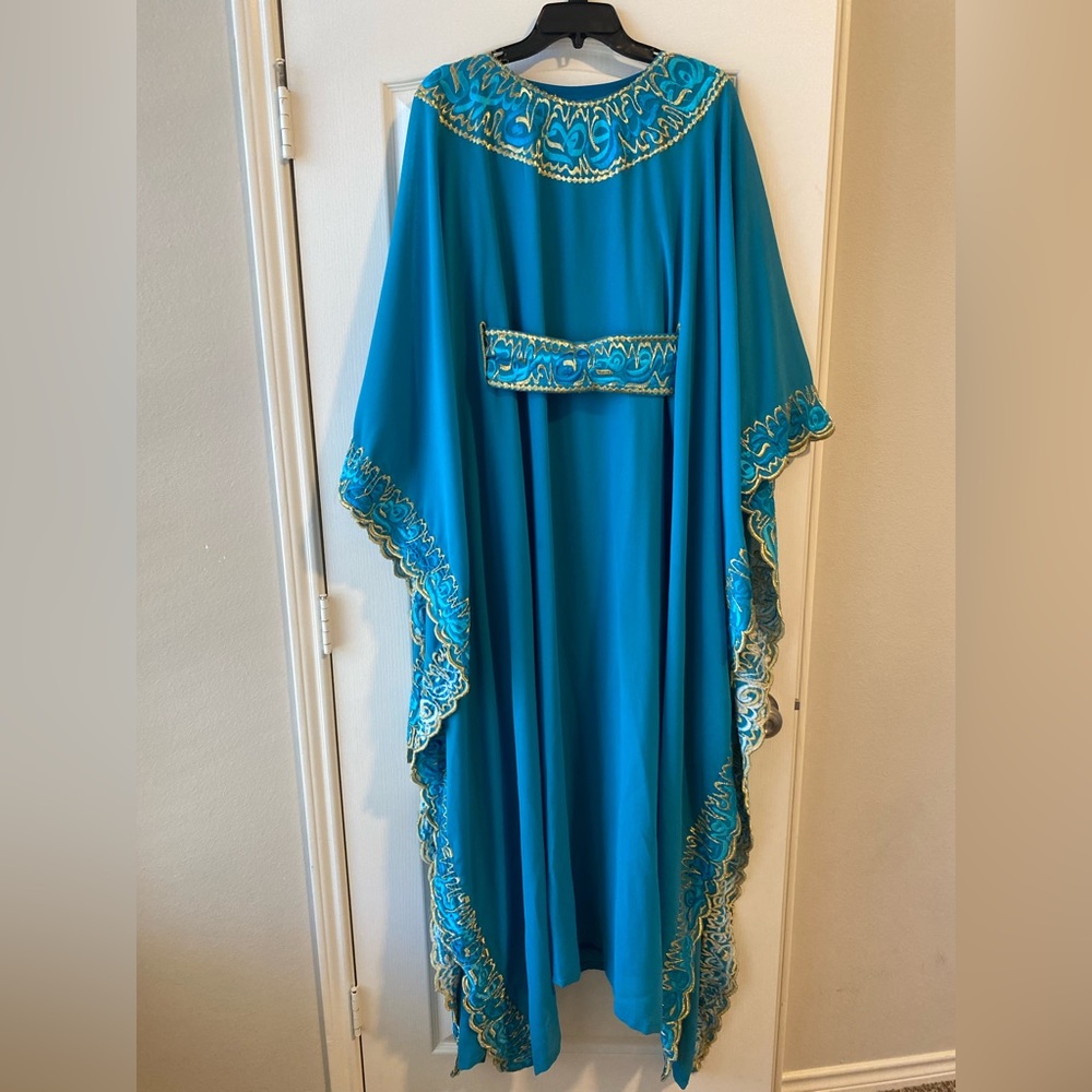 Arabic calligraphy kaftan